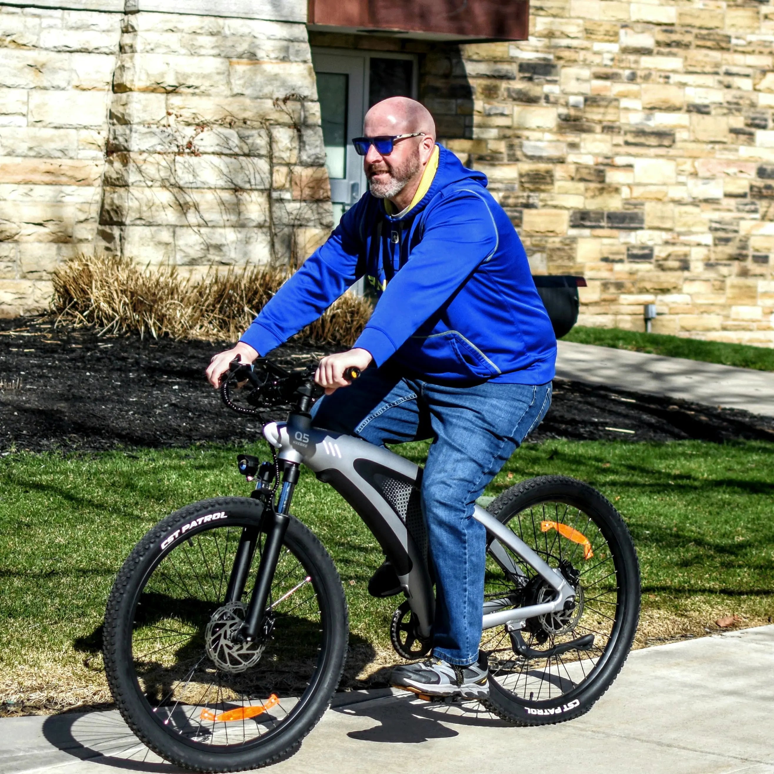 HX Q5 Shark Premium E-Bike – Leistungsstarkes Trekking E-Bike mit 48V 20Ah Akku